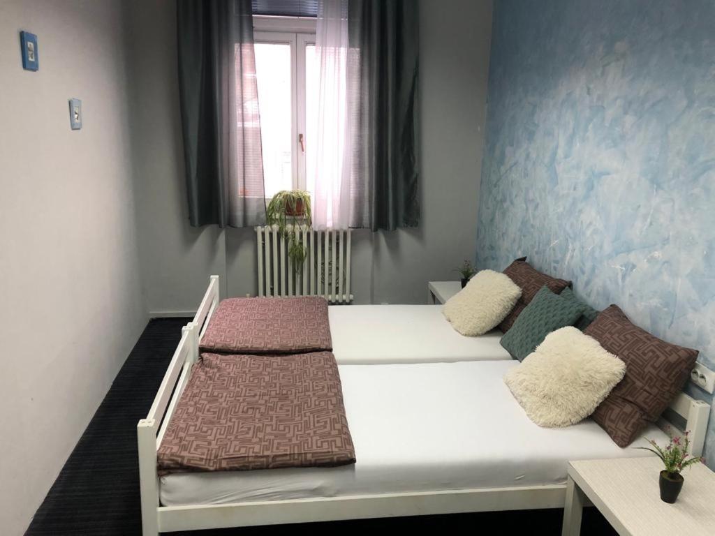 Spacious Tuzlaks Apartments Sarajevo Ferhadija מראה חיצוני תמונה