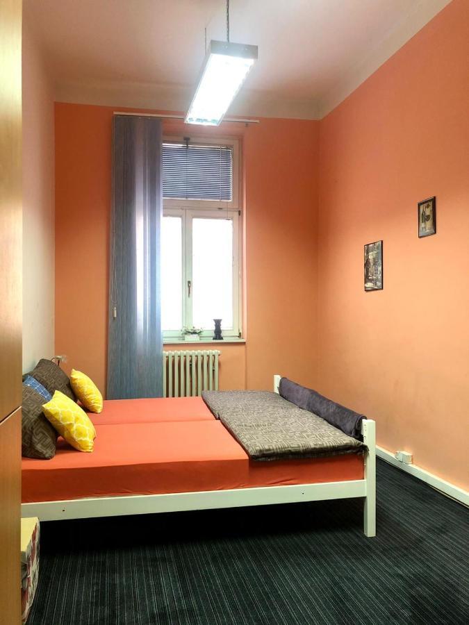 Spacious Tuzlaks Apartments Sarajevo Ferhadija מראה חיצוני תמונה